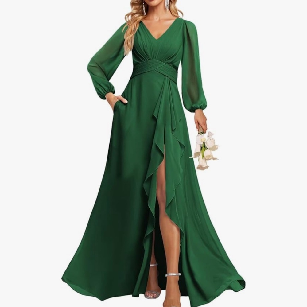 NWT Dark green long sleeve v neck ruffle pleated bridesmaid dress with pockets